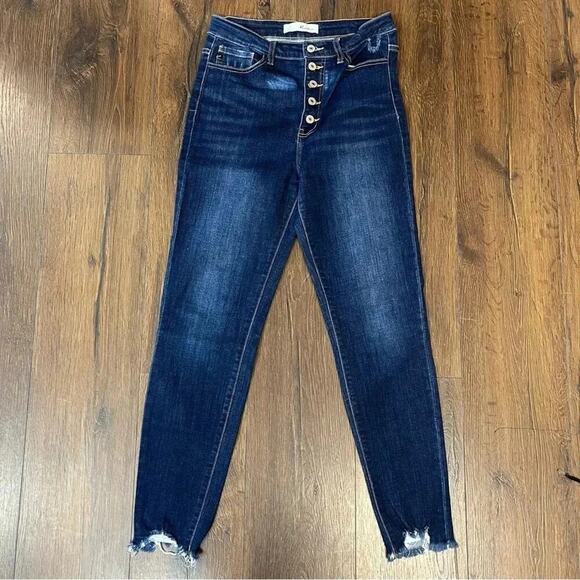 KanCan Frederick High Rise Button Fly Skinny
SZ 9/28 - Picture 5 of 8